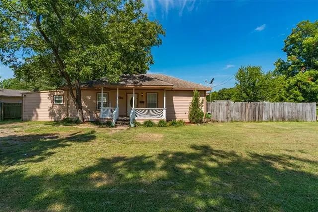 property at 301 W Austin Ave