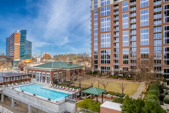 The Brookwood in Atlanta, GA - Building Photo - Building Photo