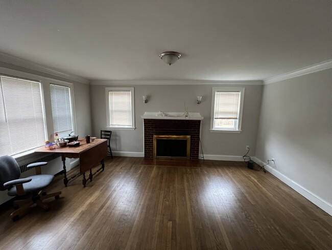 25 Greycliff Rd, Unit 1 in Boston, MA - Building Photo - Building Photo