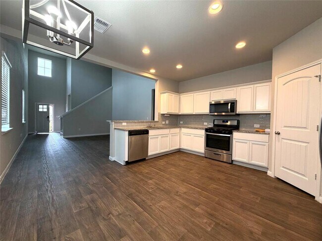 14017 Macquarie Dr in Pflugerville, TX - Building Photo - Building Photo