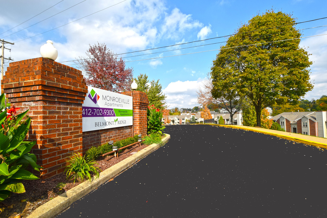 Monroeville Apartments at Belmont Ridge in Monroeville, PA - Foto de edificio