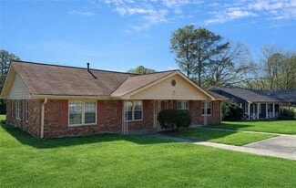 848 Wilson Cir SW in Marietta, GA - Building Photo