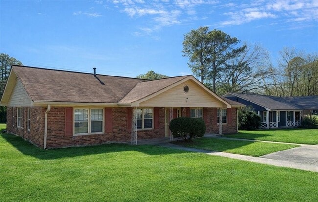 property at 848 Wilson Cir SW