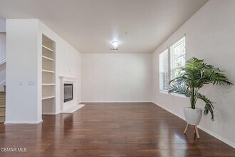 2239 Rolling River Ln in Simi Valley, CA - Building Photo - Building Photo