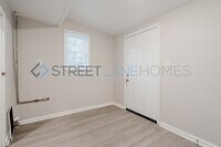 1112 Cornish St NE photo'