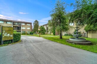 10951 Mortfield Rd in Richmond, BC - Building Photo - Building Photo