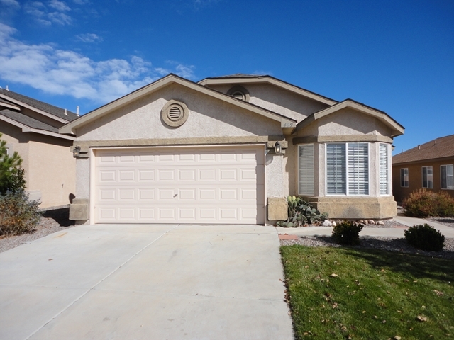 409 Peaceful Meadows Dr NE in Rio Rancho, NM - Building Photo