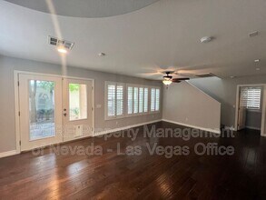 8029 N Copperhead Creek St in Las Vegas, NV - Building Photo - Building Photo