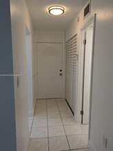 3550 NE 169th St in North Miami Beach, FL - Building Photo - Building Photo