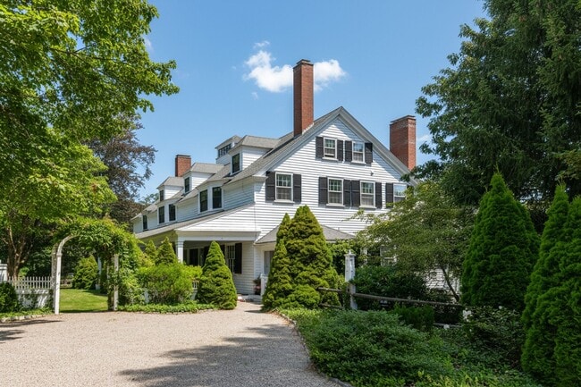 property at 135 Bridge St