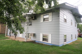 334 33rd Ave N in St. Cloud, MN - Foto de edificio - Building Photo