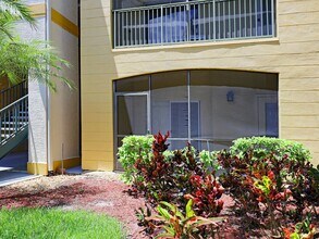 11480 Villa Grand in Ft. Myers, FL - Foto de edificio - Building Photo