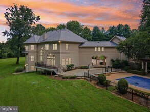 532 Springvale Rd in Great Falls, VA - Building Photo - Building Photo