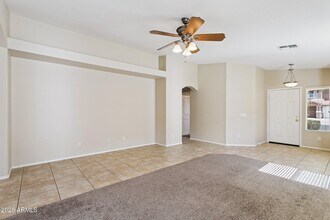 17513 W Caribbean Ln in Surprise, AZ - Building Photo - Building Photo