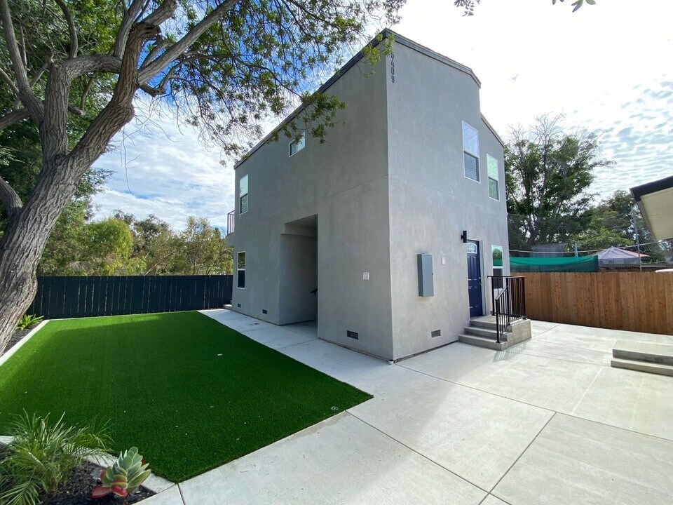 5407 Baja Dr-Unit -5409 Baja Dr. in San Diego, CA - Building Photo