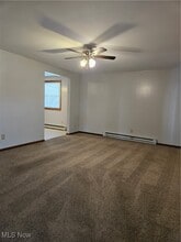 525 S Marion Ave in Louisville, OH - Building Photo - Building Photo