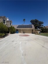 71 Whitewind Ln in Las Vegas, NV - Foto de edificio - Building Photo