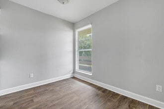 Great apartment near West Tennessee in Tallahassee, FL - Foto de edificio - Floor Plan