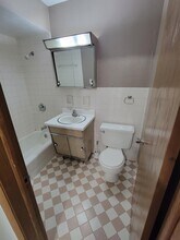 6406 W Lincoln Ave in West Allis, WI - Building Photo - Building Photo