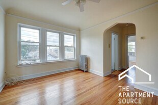 2942 N Albany Ave, Unit 3 in Chicago, IL - Building Photo