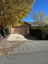 6101 N Reata Dr in Prescott Valley, AZ - Building Photo