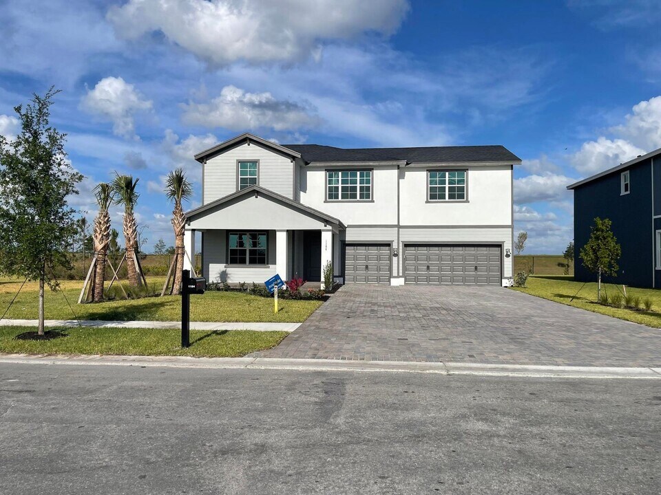 1184 Tangled Orchard Tr in Loxahatchee, FL - Building Photo