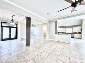 6157 Breeze Point Dr in Gonzales, LA - Building Photo - Building Photo