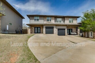 7907 NW 135th Terrace in Oklahoma City, OK - Building Photo - Building Photo