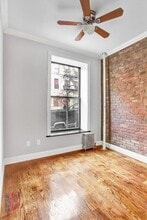 3 W 103rd St in New York, NY - Building Photo - Building Photo