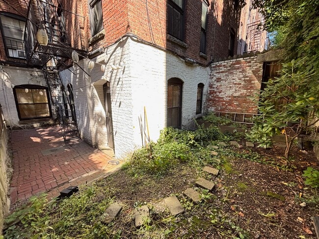 69 Myrtle St, Unit 1