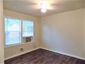 1111 3rd Ave N in Texas City, TX - Building Photo - Building Photo