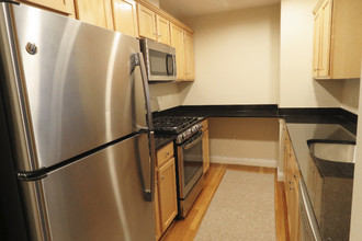 Chestnut Hollow Apartments in Needham, MA - Building Photo - Building Photo