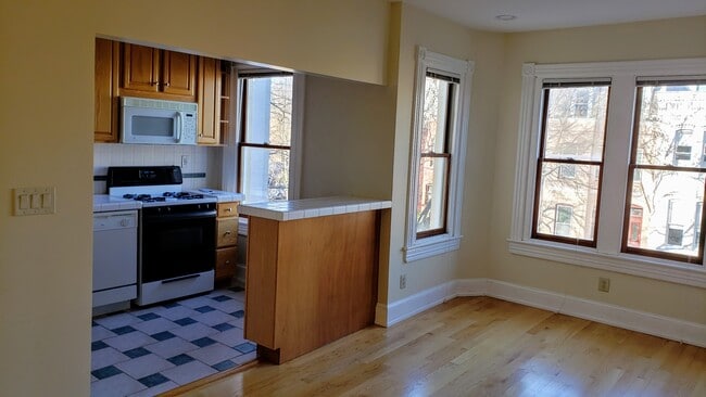 509 Constitution Ave NE, Unit # 3