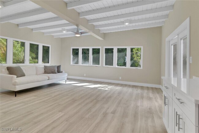 5150 Sand Dollar Ln in Naples, FL - Building Photo - Building Photo