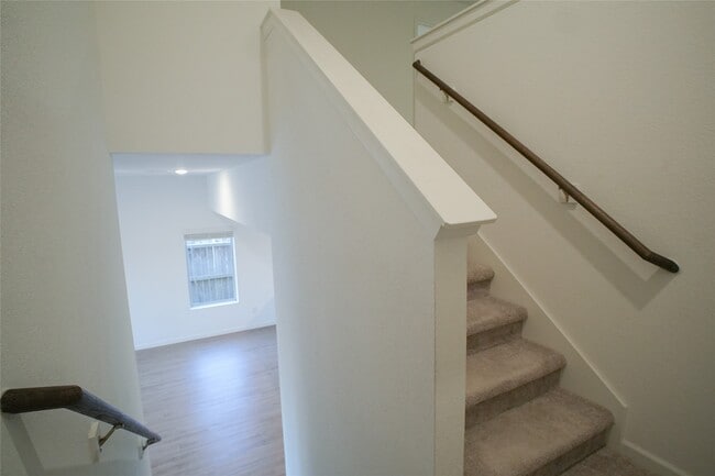 property at 3210 Spanish Oak Ln