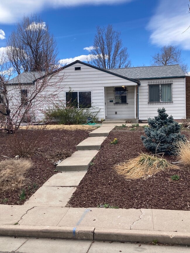 property at 1083 Hooker St