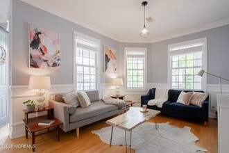 43 Peters Pl in Red Bank, NJ - Building Photo - Building Photo