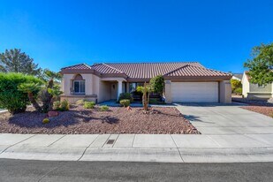 2433 Sunup Dr in Las Vegas, NV - Building Photo