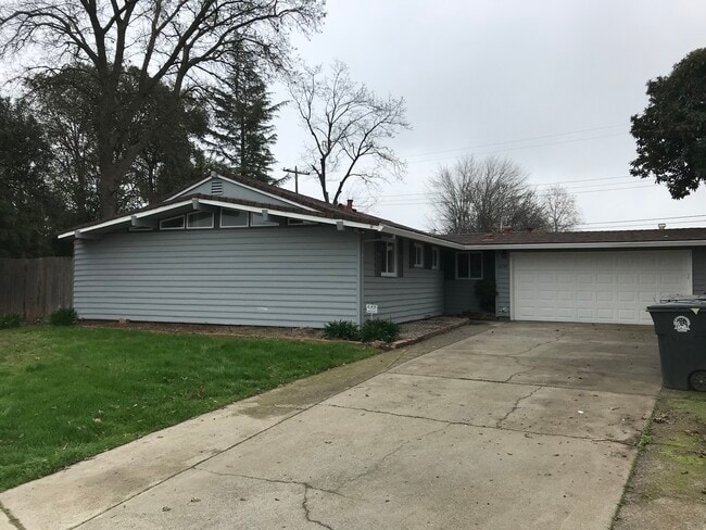 property at 2717 El Segundo Dr