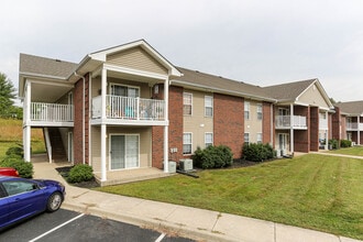 Austin Park Verde in Fairdale, KY - Building Photo - Building Photo
