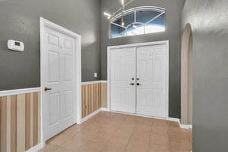 5204 New Brittany Ln in Zephyrhills, FL - Building Photo - Building Photo