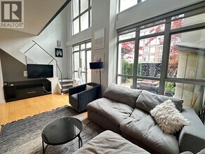 1238 Richards St in Vancouver, BC - Building Photo - Building Photo