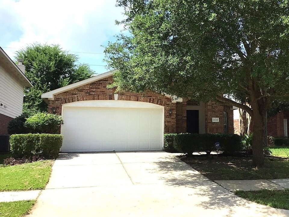 15639 Barber Grove Ln in Houston, TX - Building Photo