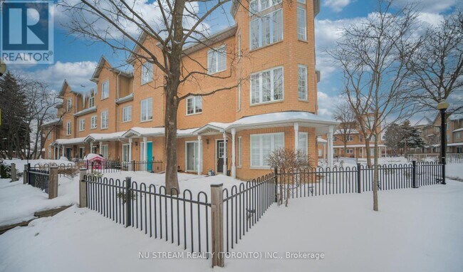7 St Moritz Way in Markham, ON - Building Photo - Building Photo