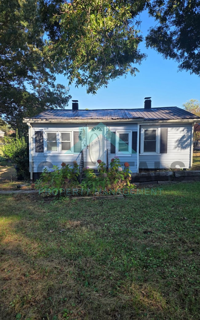 property at 715 3rd Ave