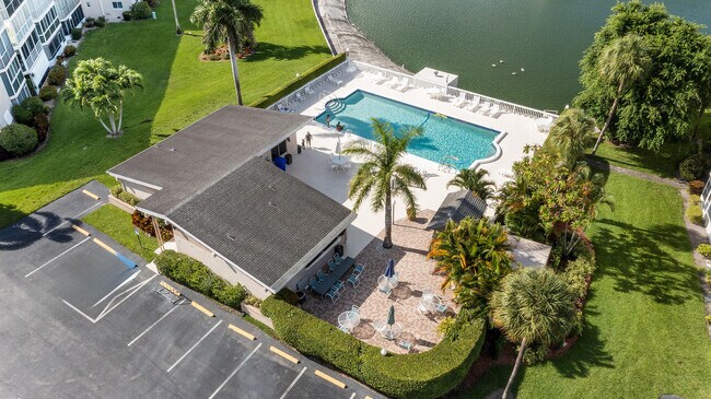 2770 Garden Dr S in Lake Worth Beach, FL - Building Photo - Building Photo