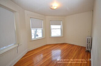 1350 Comm.Ave. Unit 8, Unit 8 in Boston, MA - Building Photo - Building Photo