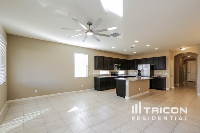 41028 W Somers Dr in Maricopa, AZ - Foto de edificio - Building Photo