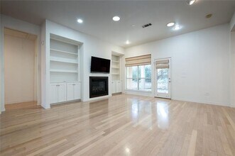 1505 Valley Creek Rd in Denton, TX - Building Photo - Building Photo