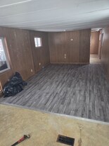 8464 Cleveland Ave NW in North Canton, OH - Building Photo